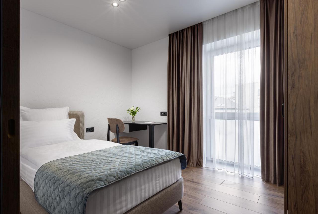 Apartel Uzhhorod Ngoại thất bức ảnh