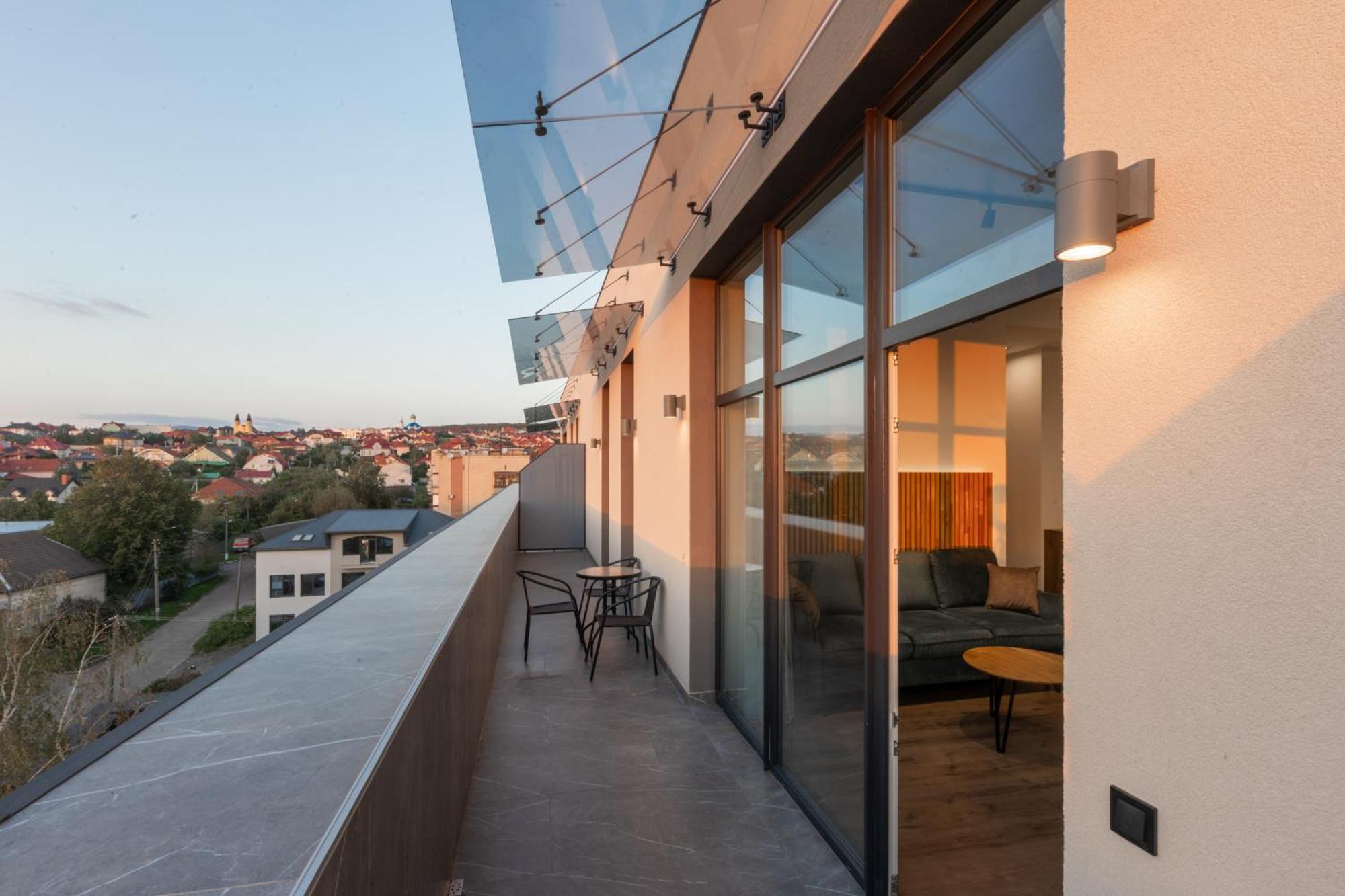 Apartel Uzhhorod Ngoại thất bức ảnh
